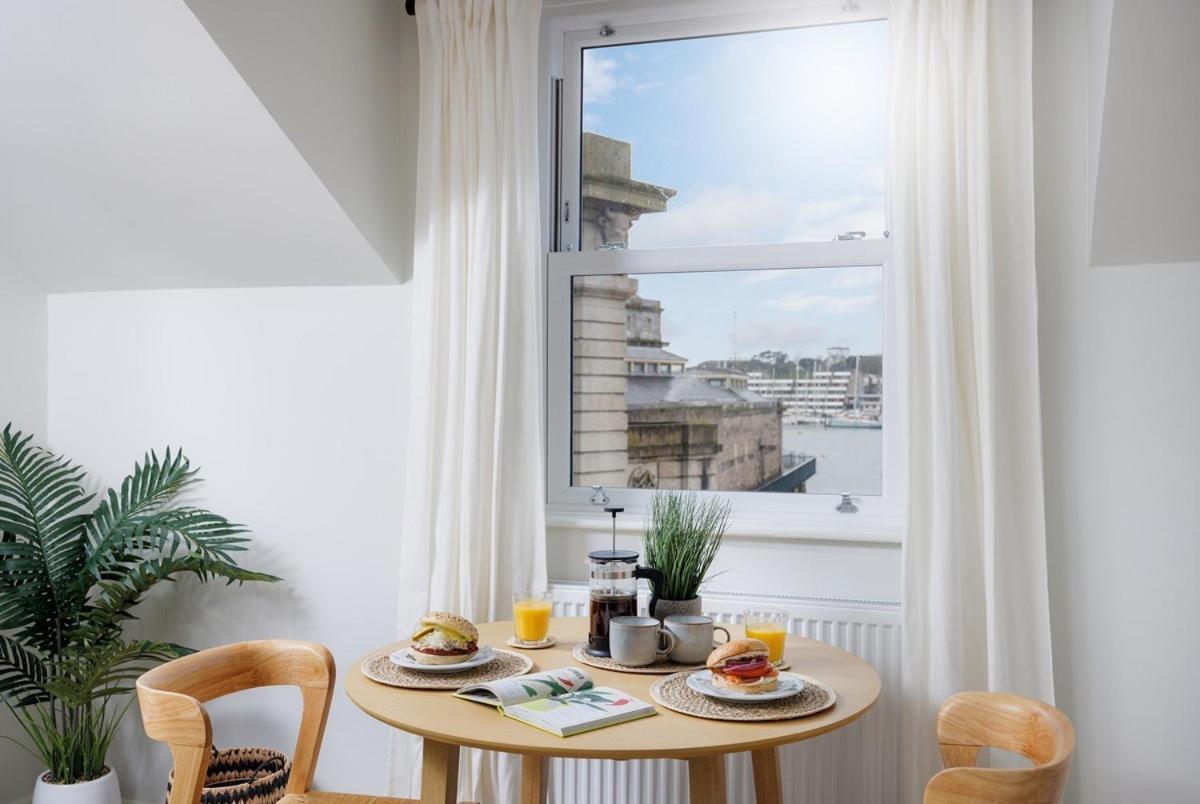 Luxury Penthouse 2 Bed Apartment Плаймаут Экстерьер фото